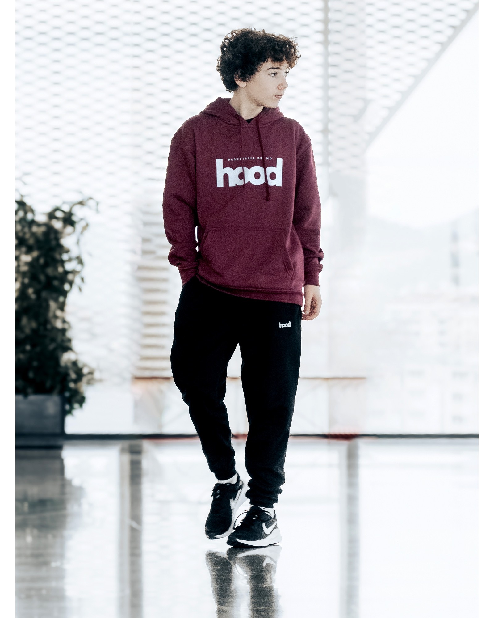 Sudadera hood Unisex Logo en color burdeos